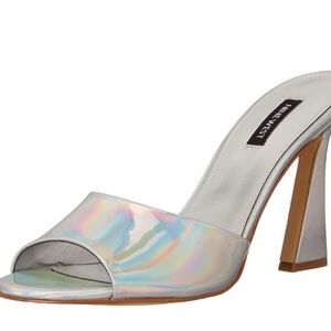 PRELOVED - NINE WEST Womens Kool3 Heeled Sandal 5 Irridescent Silver